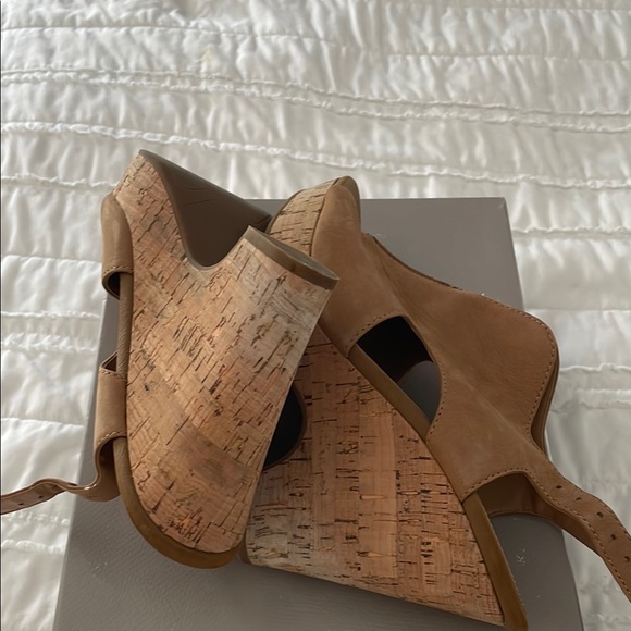 Franco Sarto Tan Wedge Slingback Sandals - Picture 2 of 3
